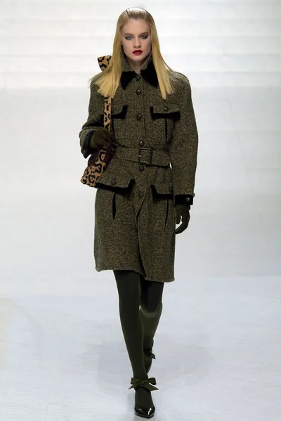Look 25